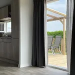 Polderhuisje 2: Cozy With Covered Terrace Near North Sea