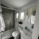 Polderhuisje 2: Cozy With Covered Terrace Near North Sea
