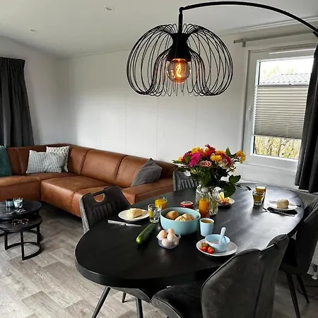 Polderhuisje 2 - Heerlijk Nabij En Duin - 2 Slaapkamers - Midicamping - Kemp *
