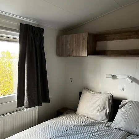 Kemp Polderhuisje 2 - Heerlijk Nabij En Duin - 2 Slaapkamers - Midicamping - *