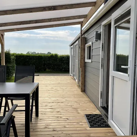 Polderhuisje 2 - Heerlijk Chalet Nabij Strand En Duin - 2 Slaapkamers - Midicamping - Rockanje