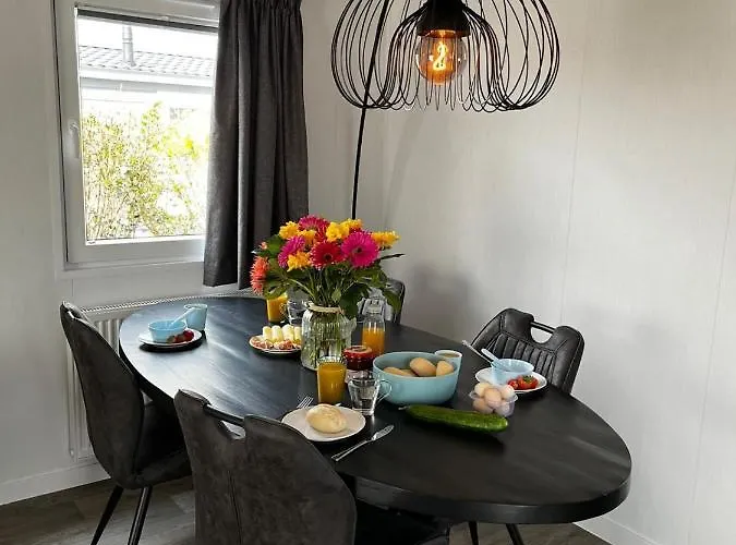 Camping Verhuurchalet Nr 2 Max 4 Pers Met 2 Slaapkamers