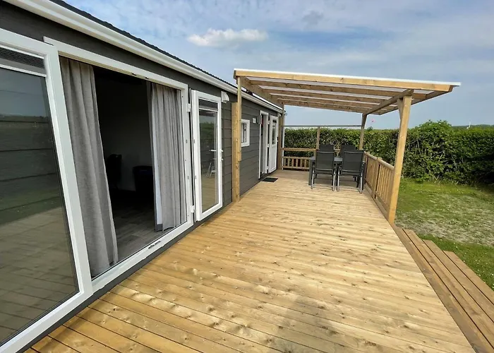 Polderhuisje 2 - Heerlijk Chalet Nabij Strand En Duin - 2 Slaapkamers - Midicamping - Rockanje * Rockanje