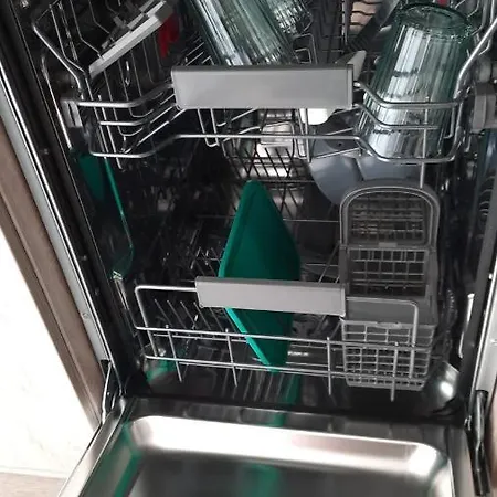 Polderhuisje 2 - Heerlijk Nabij En Duin - 2 Slaapkamers - Midicamping - Rockanje